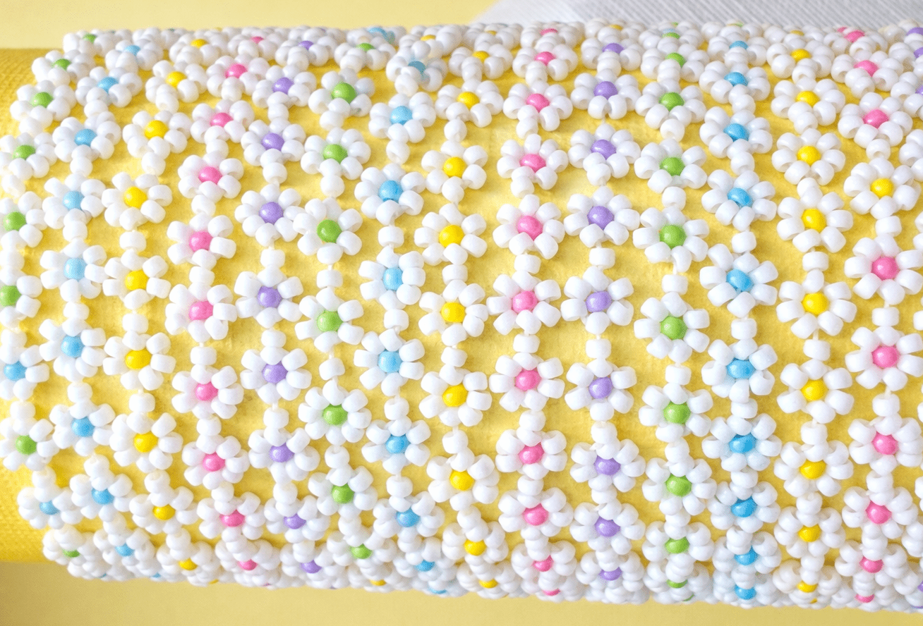 Daisy Chain Bracelet – Handmade Glass Seed Bead Spring Summer Stretch Accessory - Stones + Paper
