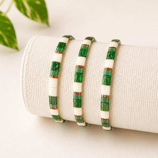Green Beaded Bracelet Set Handmade Boho Stretch Design Tila Stone Jewelry Emerald Bead Stack Elastic Band Comfortable Fit Stackable Collection Geometric Pattern Modern Bohemian Style Wrist Accessory Everyday Fashion Casual Wear Gift