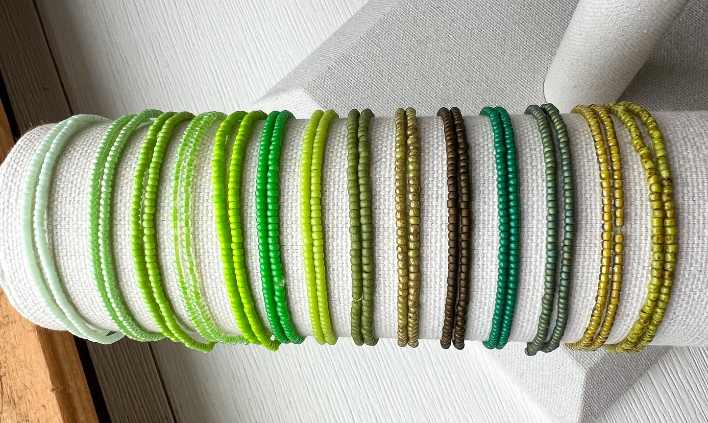 Green Bead Bracelet – Stretch Stackable Seed Bead Boho Jewelry